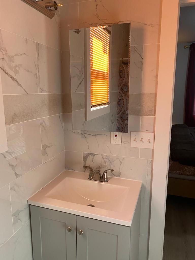 King Suite 8Mins To Newark Airport 외부 사진
